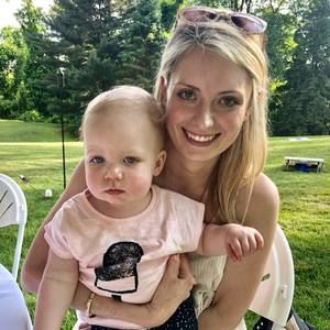 Meet your Posher, Caitlin